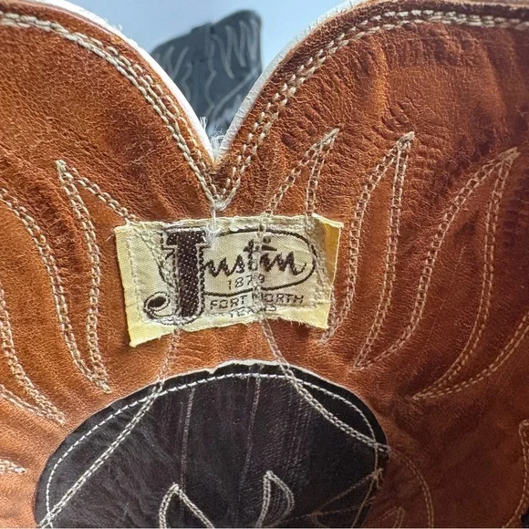 Justin Black Leather Cowboy Boots Embroidered Pointy Toe Snip Mens size 7.5 D